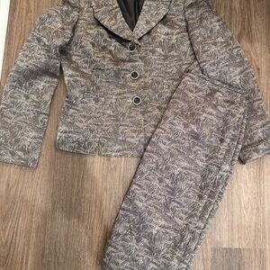 Le Suit Elegant Gray Textured SkirtSet